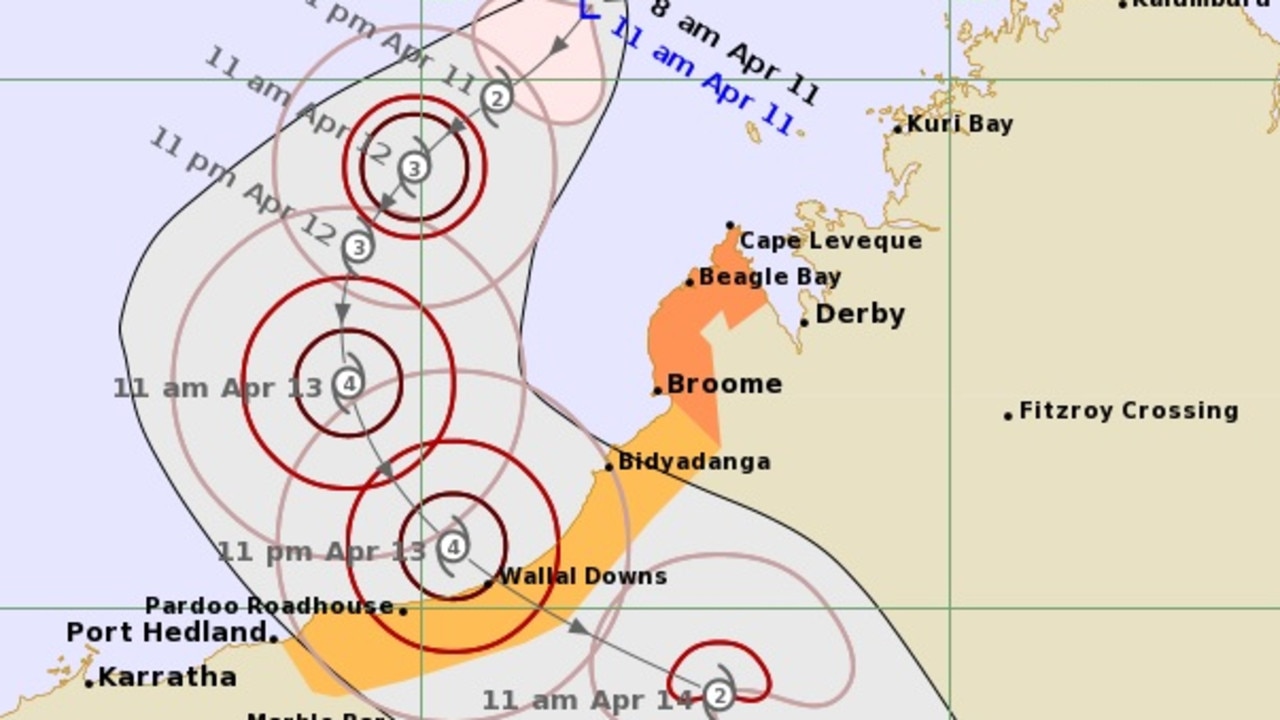 BOM's latest tracking map showing the predicted path Ilsa will take over coming days.