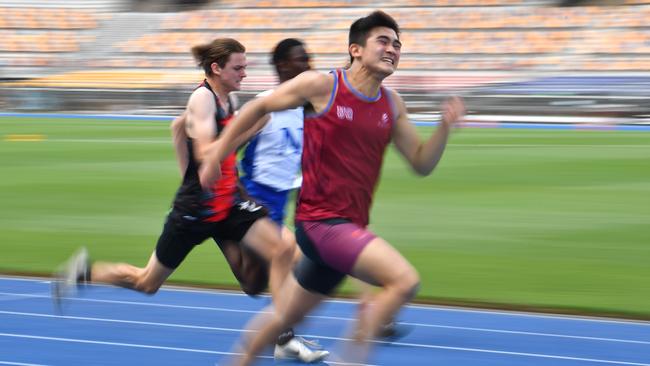 Toshi Butlin in the men’s 100m under 17 Queensland athletic state titles (2021).