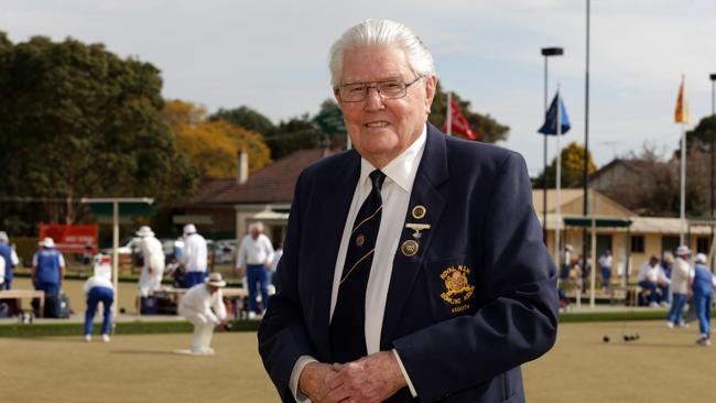 Asquith Bowling Club is saying goodbye to Don Wall, 93, after 25 years ...