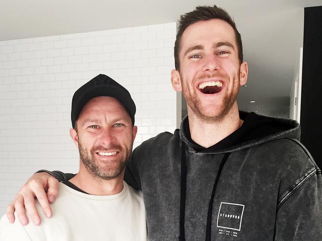 Wade with cousin and Collingwood footballer Jeremy Howe before the 2018 AFL Grand Final.