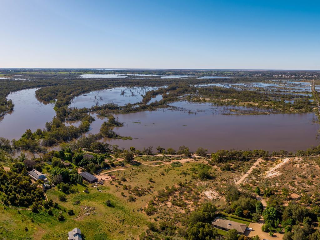 Aerial view from Bookie Hill to Berri on November 17 showing Bookpurnong Road, which is expected to close within days. Picture: Murray River Pix