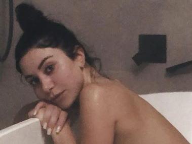 ‘Fans have noticed a weird’ detail in Martha’s naked photo.