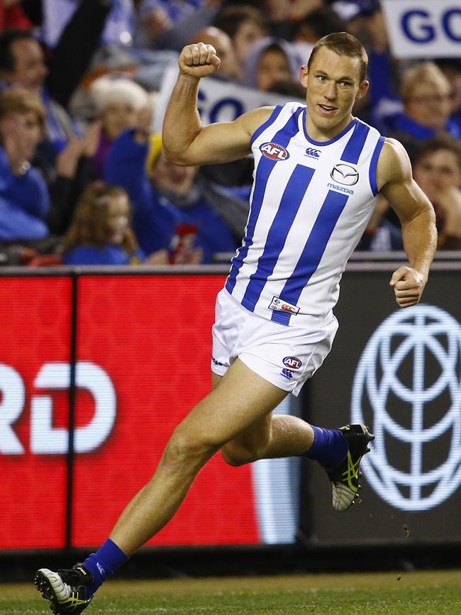 North Melbourne used the pick on Drew Petrie. Picture: Michael Klein