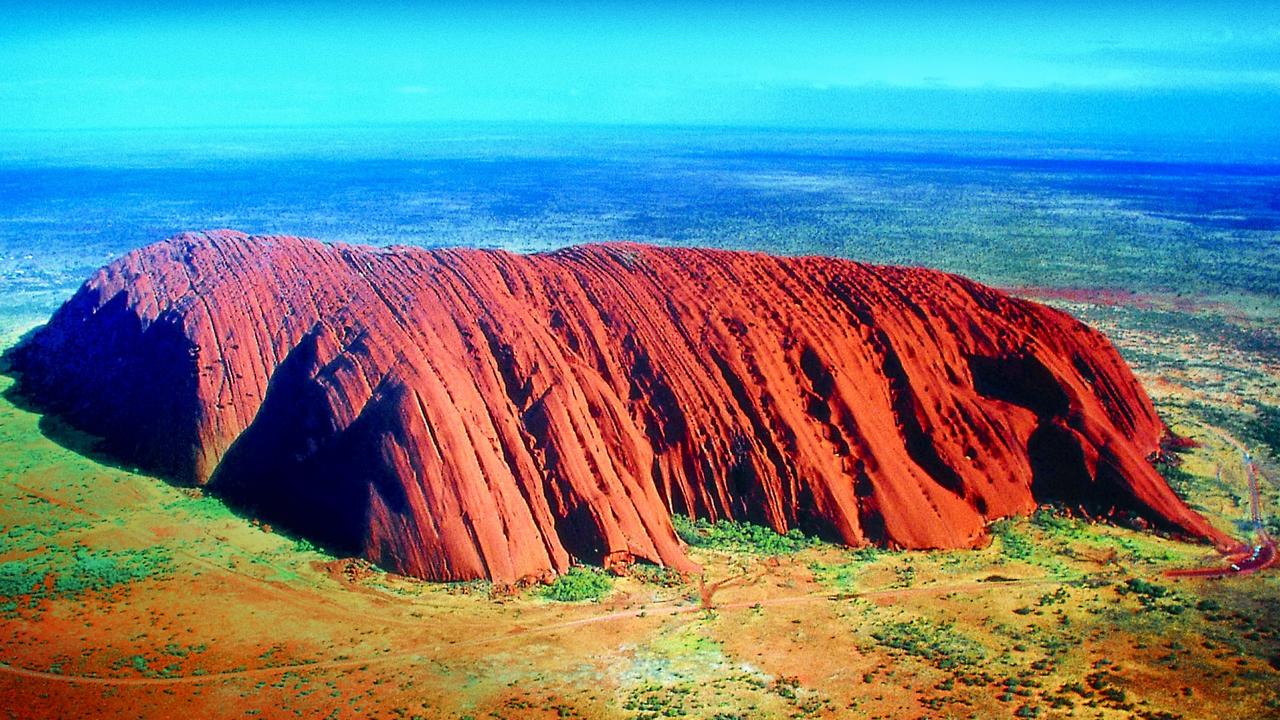 Tourists trash ancient Uluru art