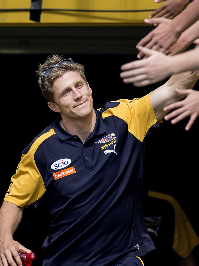 Scott Selwood Selwood will bolster the Cats midfield depth after spending eight seasons as a key component of the Eagles line-up.