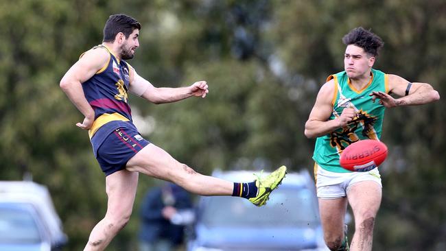 Nick Batsanis in action for Doncaster East. Picture: Hamish Blair