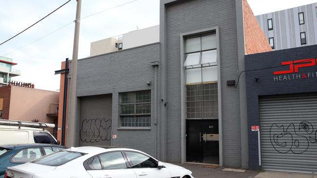 The property in Rouse St, Port Melbourne, that was raided by police. Photo: Aaron Francis/The Australian