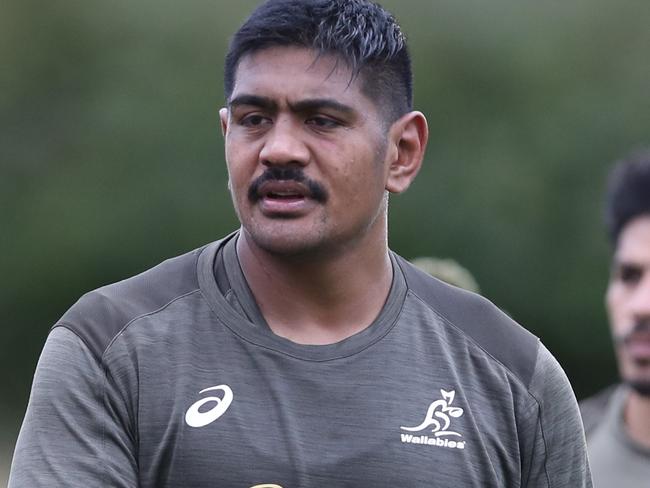 EDINBURGH, SCOTLAND - NOVEMBER 03: Will Skelton of Australia is seen during a Wallabies training session at Peffermill Sports Fields on November 03, 2021 in Edinburgh, Scotland. (Photo by Ian MacNicol/Getty Images)