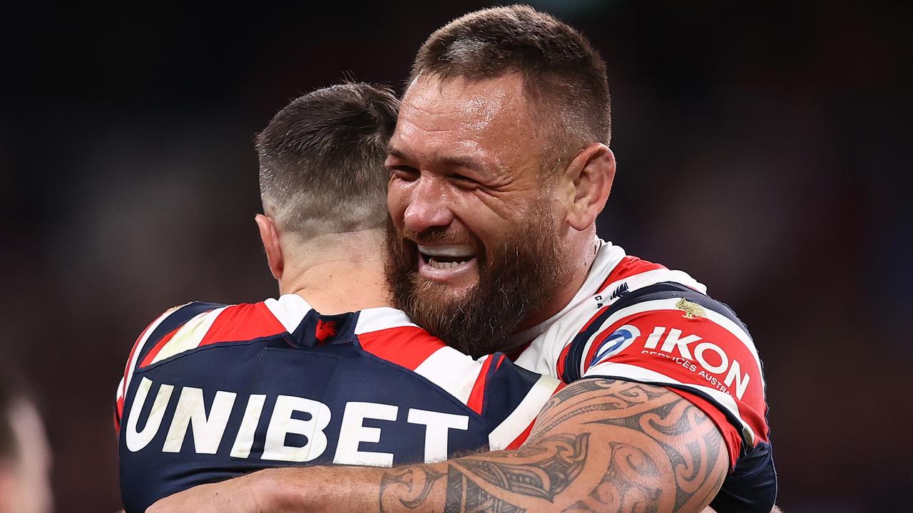 SYDNEY, AUSTRALIA - SEPTEMBER 21: James Tedesco and Jared Waerea-Hargreaves of the Roosters celebrate winning the NRL Semi Final match between Sydney Roosters and Manly Sea Eagles at Allianz Stadium on September 21, 2024 in Sydney, Australia. (Photo by Jason McCawley/Getty Images)