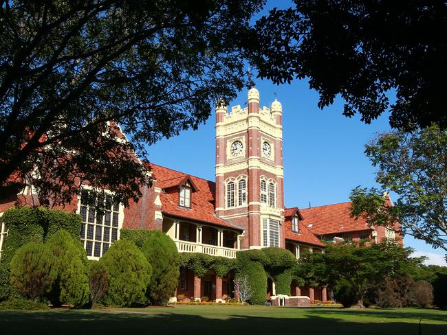 General photo's from around the Gold Coast – The Southport School Clock Tower building