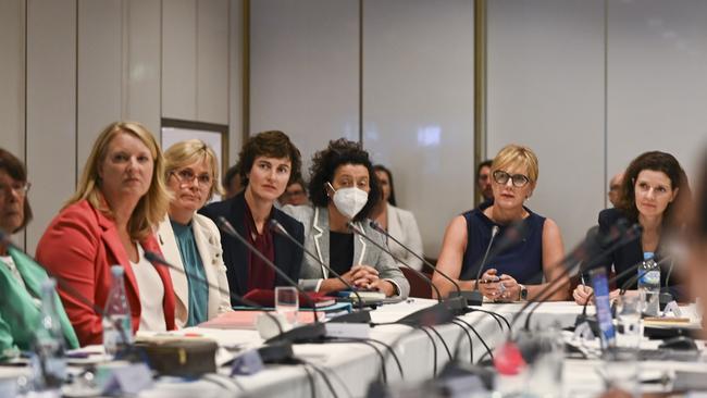 Teal MPs Kylea Tink, Zali Steggall, Kate Chaney, Monique Ryan, Zoe Daniel &amp; Allegra Spender. Picture: NCA NewsWire / Martin Ollman