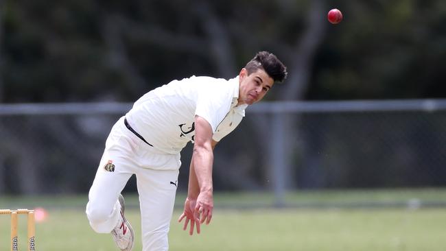 Ben Davies bowling for St Kilda. Picture: Brendan Francis