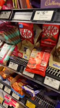 Chocolate melts on supermarket shelves as temps soar