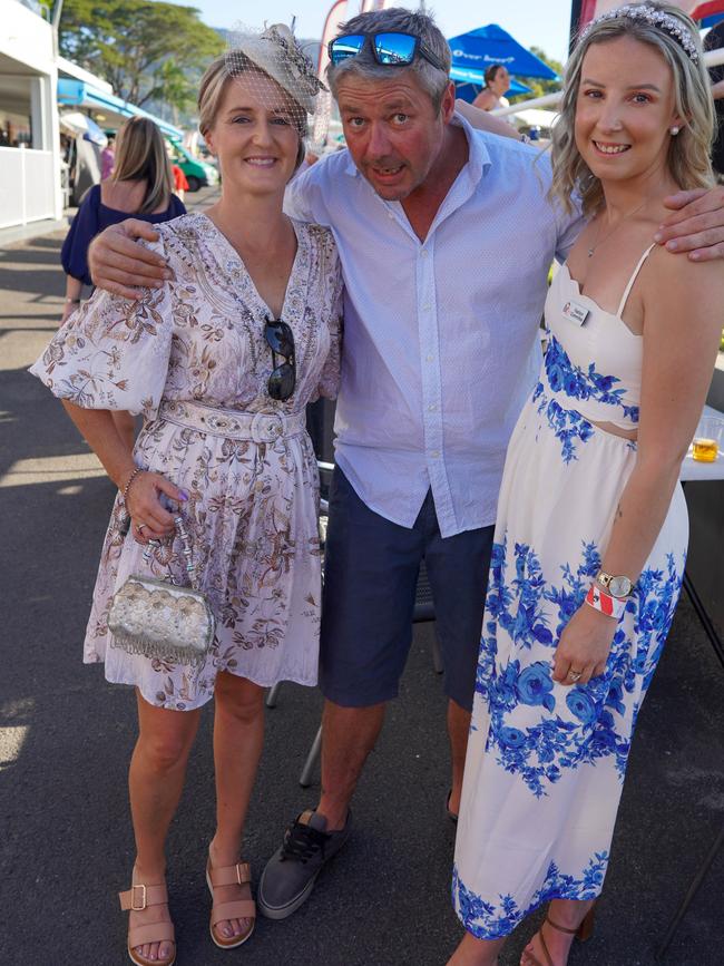 Kate Hudson, Brad Hudson and Georgie White