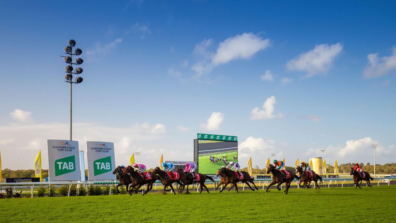 Melbourne Cup Day - Members Reserve, Gold Coast Turf Club, Bundall,  November 7 2023