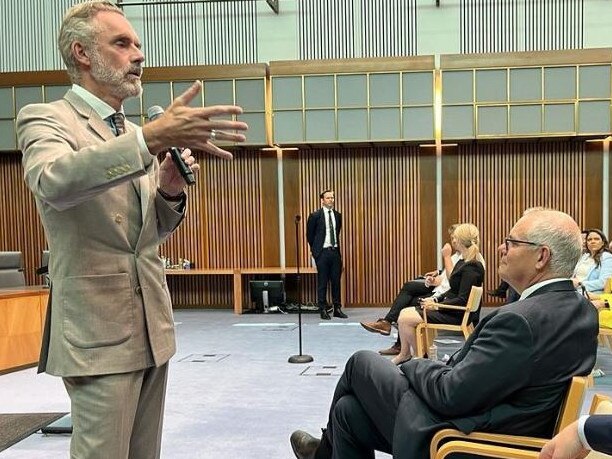 Jordan Peterson has delivered a speech to a number of Australian politicians — including former Prime Minister Scott Morrison — as part of his current speaking tour of Australia. Photo: @andrewhastiemp