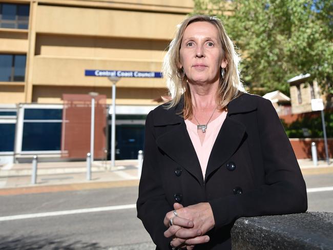 Central coast mayor has urged residents to have their say on the proposals for Gosford Regional Library.. (AAP IMAGE / Troy Snook)