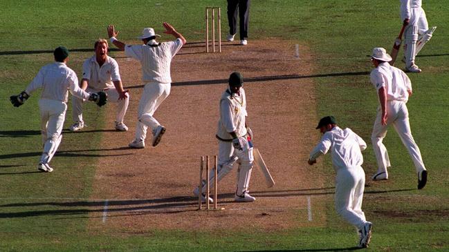 Shane Warne bowled Basit Ali on the last day of the test in 1995.