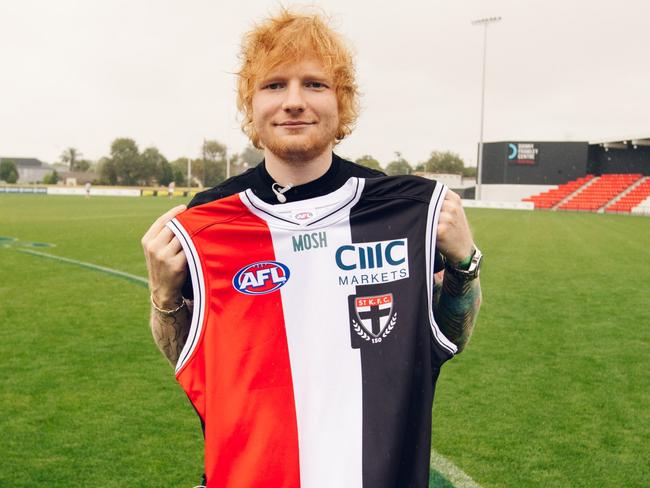 Ed Sheeran visits the StKilda football club. Picture: Stkilda FC