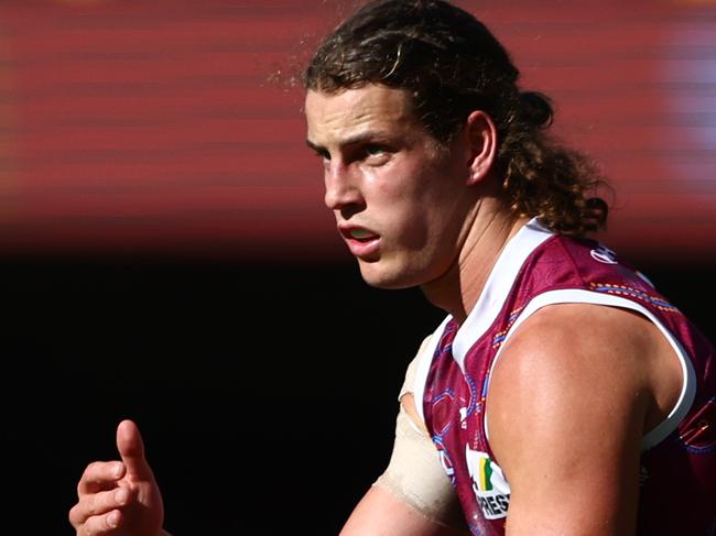 BRISBANE, AUSTRALIA - MAY 28: Jarrod Berry of the Lions in actionduring the round 11 AFL match between the Brisbane Lions and the Greater Western Sydney Giants at The Gabba on May 28, 2022 in Brisbane, Australia. (Photo by Chris Hyde/AFL Photos/via Getty Images )