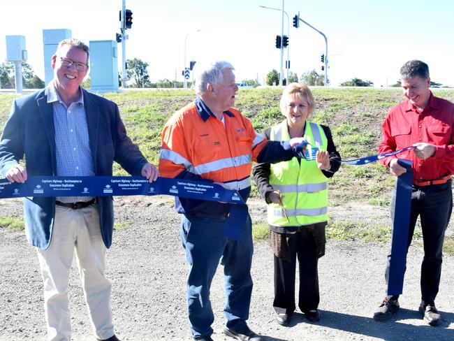 Barry O'Rourke, Ken O'Dowd, Michelle Landry and Bruce Saunders cut the ribbon on the new stretch of highway between Yeppen and Gracemere