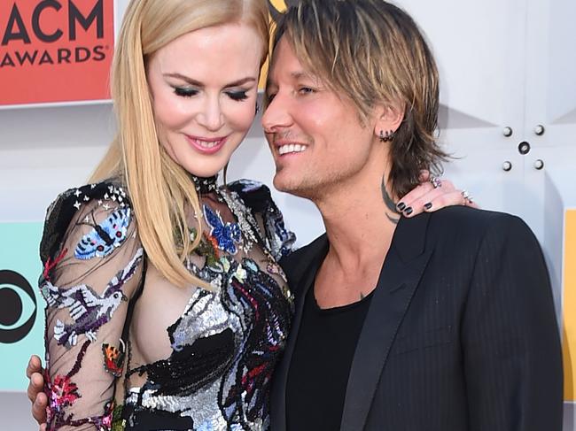 Nicole Kidman, left, and Keith Urban arrive at the 51st annual Academy of Country Music Awards at the MGM Grand Garden Arena on Sunday, April 3, 2016, in Las Vegas. (Photo by Jordan Strauss/Invision/AP)