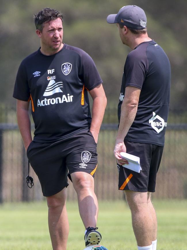 Brisbane Roar coach Robbie Fowler (left) at training session on Thursday. (AAP Image/Glenn Hunt) NO ARCHIVING