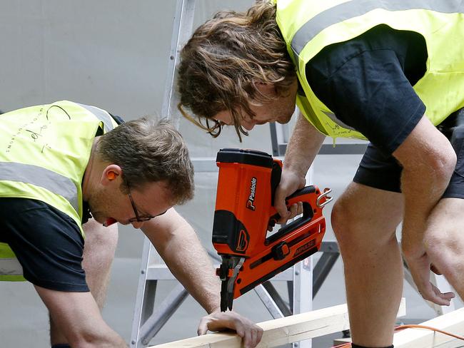 SYDNEY, AUSTRALIA - NewsWire Photos OCTOBER 16 , 2024: Generic Photos of Workers at Work. Carpenters. Picture: NewsWire / John Appleyard