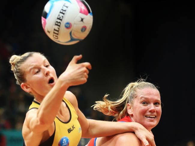 Caitlin Thwaites of the Swifts, r, competes for the ball with Katrina Grant of Pulse during the NSW Swifts v Central Pulse ANZ Championship round 6 Netball game at the Sydney Olympic Sports Centre, Homebush. pic Mark Evans