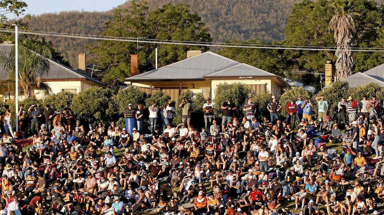 NRL fans crowd the Western hill before the Round 7 NRL match between the Wests Tigers and the Gold Coast Titans at Scully Park in Tamworth, Saturday, April 27, 2019. (AAP Image/Darren Pateman) NO ARCHIVING, EDITORIAL USE ONLY. Picture: DARREN PATEMAN