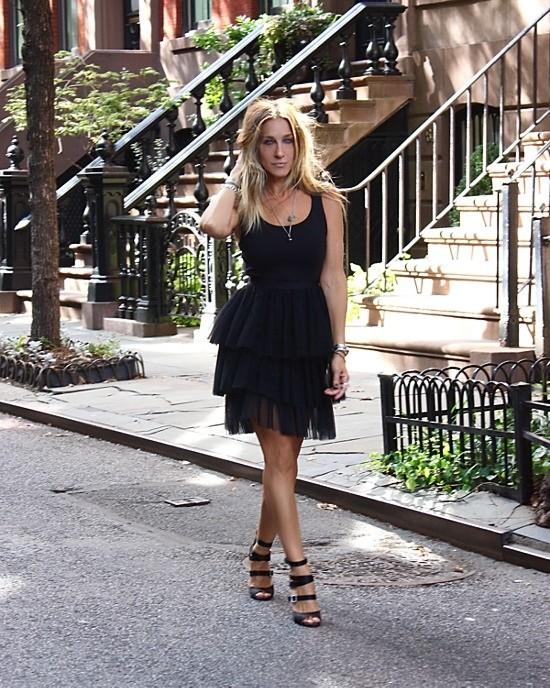 Carrie bradshaw little outlet black dress