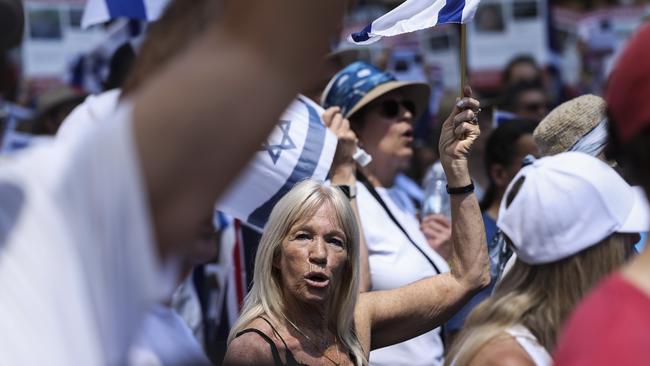 A pro-Israel rally to ‘bring them home’ and march against antisemitism in Martin Place today. NCA NewsWire/ Dylan Robinson