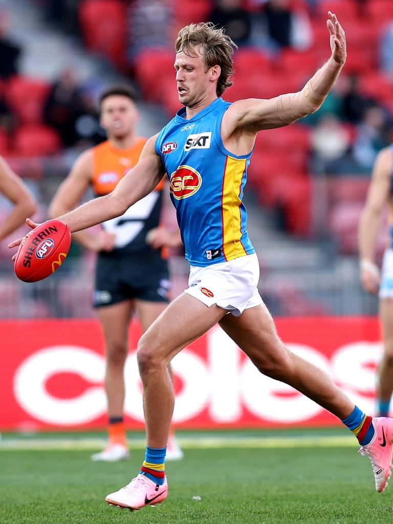 And kicking for goal this year. Picture: Brendon Thorne/AFL Photos/via Getty Images