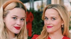 Reese Witherspoon (right) and her daughter.