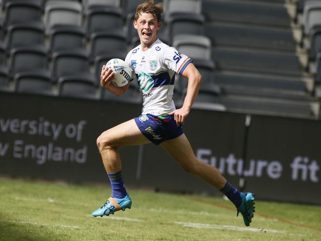 Warriors half Jack Thompson runs away to score. Picture: Warren Gannon Photography