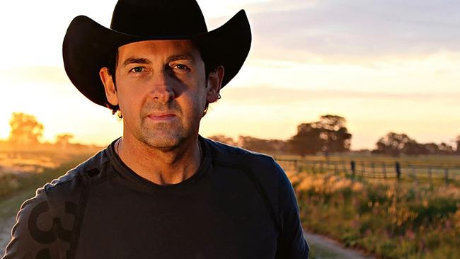 Lee Kernaghan is a country music legend.