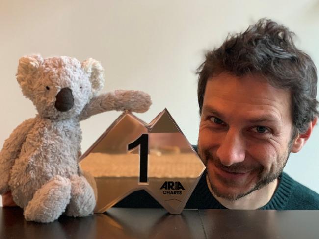 Gotye celebrates his Artist of the Decade award. Picture: Supplied/ARIA