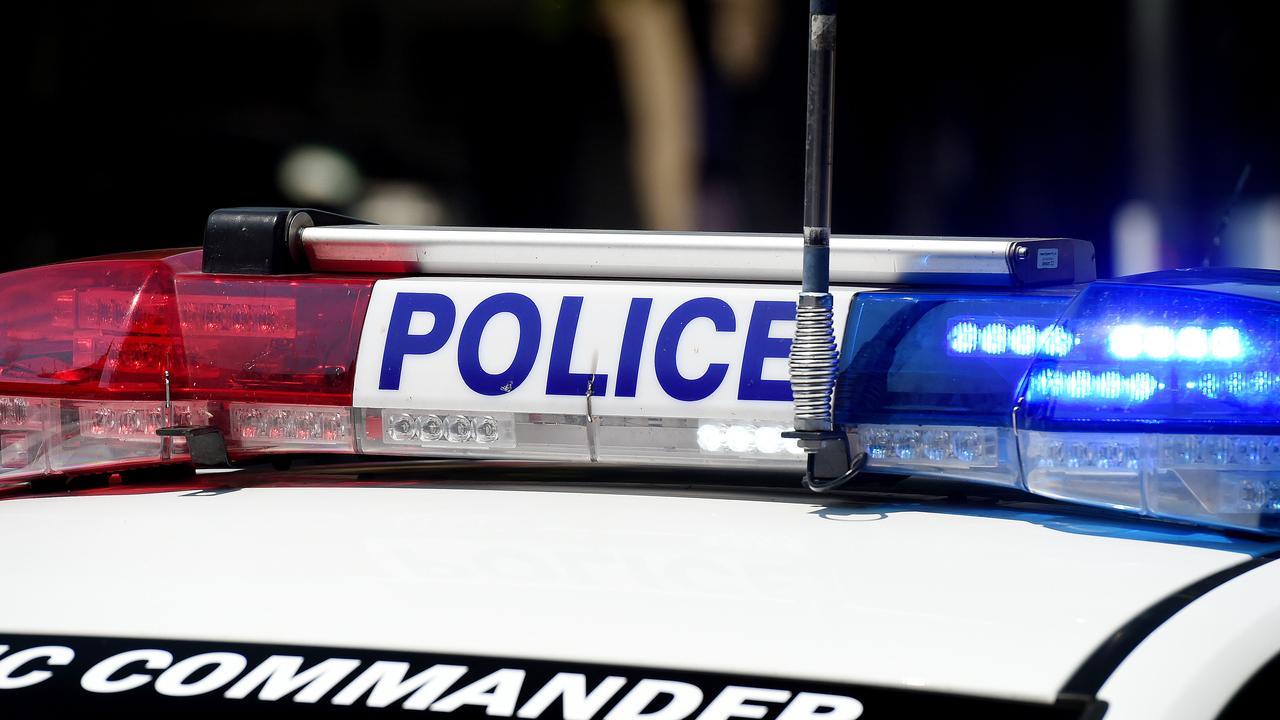 18/11/15 SA Police car lights picture: Roy VanDerVegt
