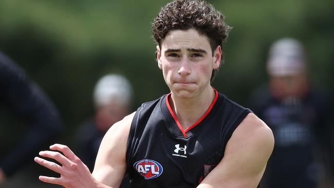 MELBOURNE . 14/12/2022.  AFL. Essendon training at the Hangar, Tullamarine.   Elijah Tsatas during todays session   . Picture by Michael Klein