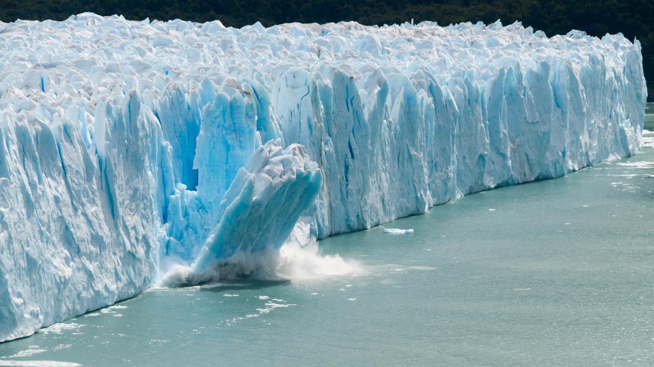 A giant piece of Ice breaks off the Perito Moreno Glacier in Patagonia, Argentina