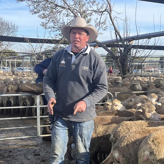 Auctioneer James Tierney of Riverina Livestock Agents, Wagga Wagga, takes the bids during Wagga Wagga sheep and lamb market. Picture: Nikki Reynolds