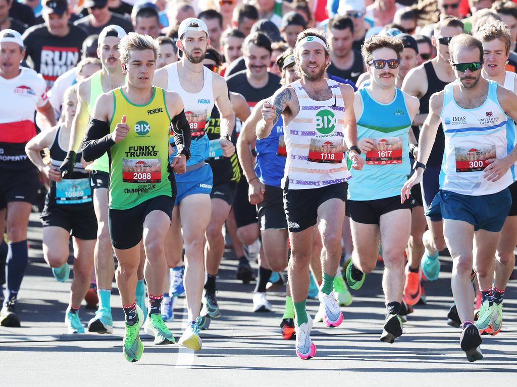 Runners head towards the mountain in the 2021 Point to Pinnacle. Picture: Nikki Davis-Jones