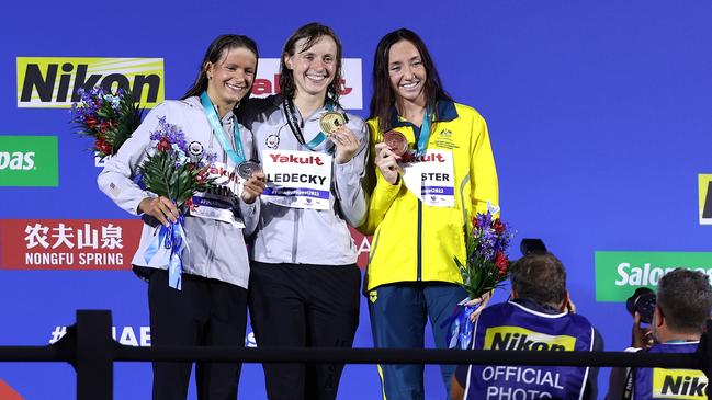 Silver medalist, Katie Grimes, Gold medalist Katie Ledecky and Bronze medalist, Lani Pallister. Photo by Tom Pennington/Getty Images.