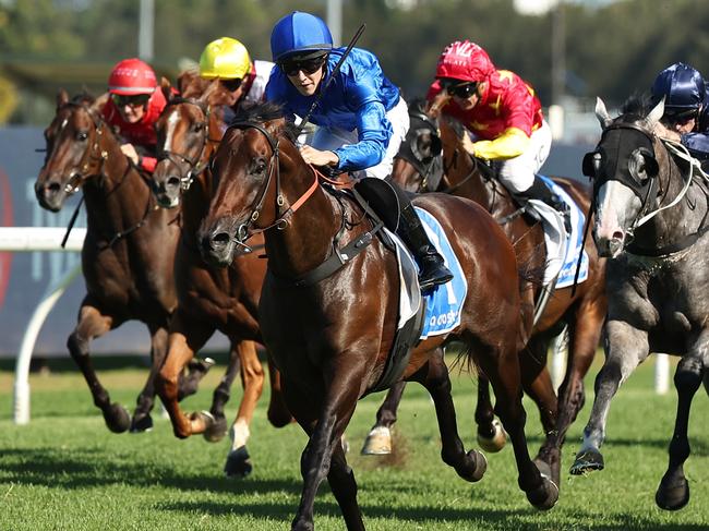 SYDNEY, AUSTRALIA - FEBRUARY 22: Zac Lloyd riding Broadsiding win Race 8 Kia Ora Hobartville Stakes during Sydney Racing at Rosehill Gardens on February 22, 2025 in Sydney, Australia. (Photo by Jeremy Ng/Getty Images)