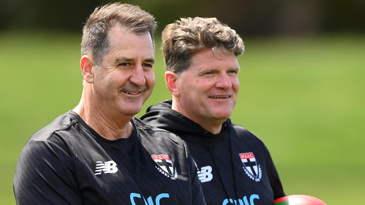 Ross Lyon with one of his new assistants, Saints great, Robert Harvey. Picture: Quinn Rooney/Getty Images)