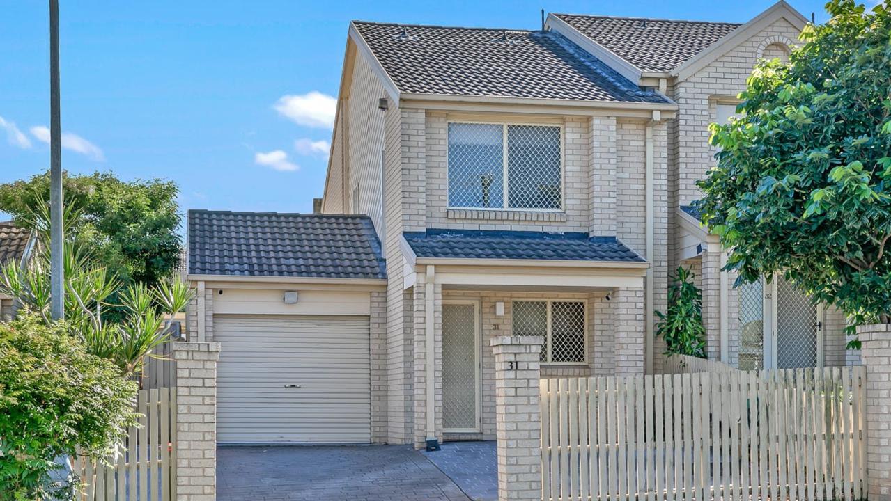 Townhouse in Mount Druitt sold for $581,000 Sold in April 2024. Mount Druitt is one of Sydney’s top affordable hotspots.