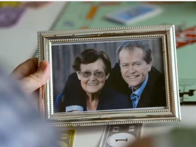 Labor campaign ad featuring photo of Bill Shorten and his mum.