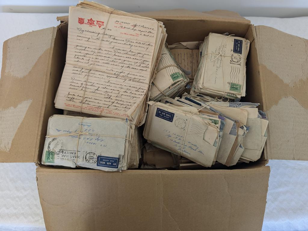 Lynne Smith's parents Frederick Henry Arthur Mortley and Elwyn Betty Mortley wrote love letters to each other during WWII. They have only recently been discovered in a home at Balgowlah Heights. They will be reunited with Lynn Smith who now lives in Queensland.