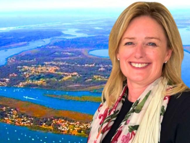 Qld mayor under investigation over island trip Facebook video