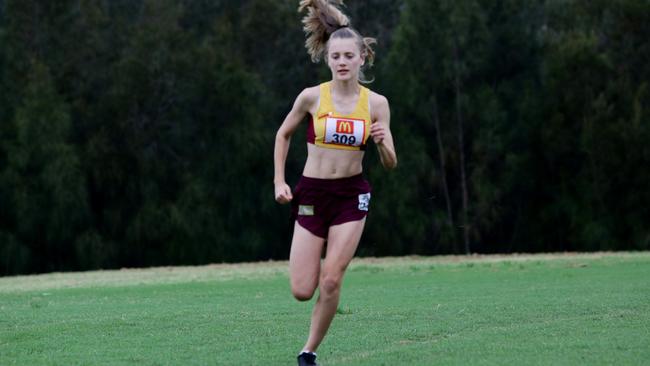 Brooke Bonnell ran a personal best time at the NSW CHS Athletics Championships and picked up a silver medal in the 800m.